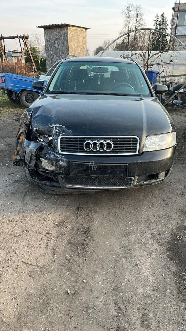 Audi A4 2002 г запчясти