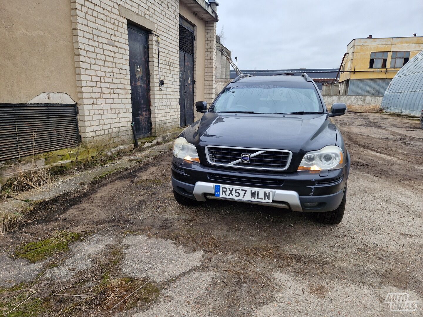 Volvo XC90 2008 y Off-road / Crossover