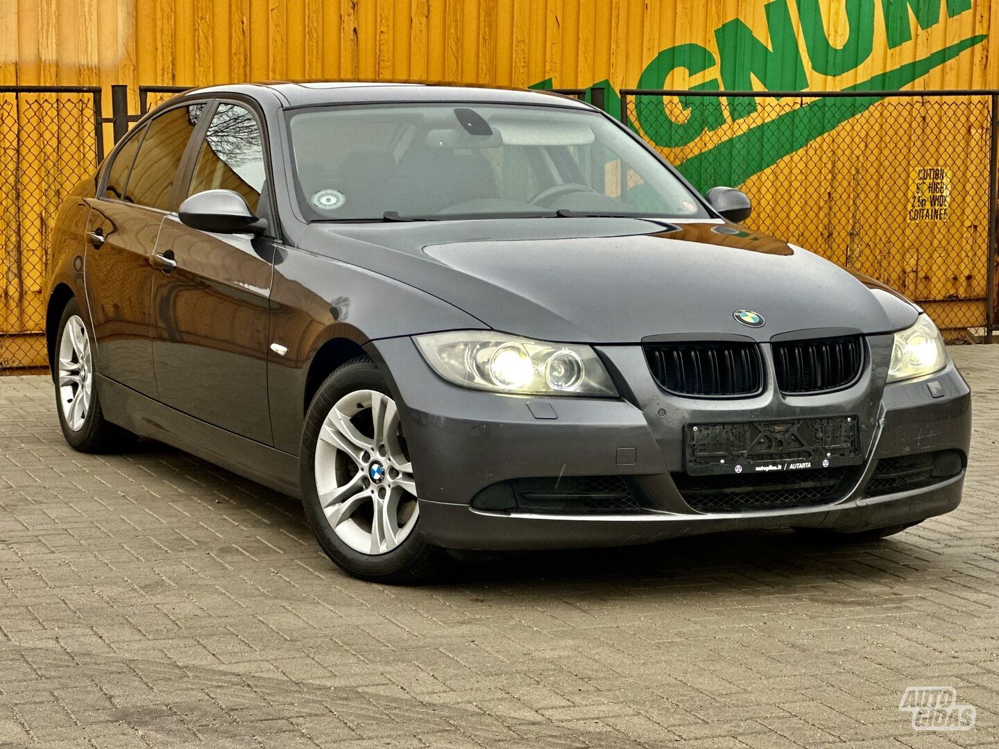 Bmw 320 2006 m Sedanas