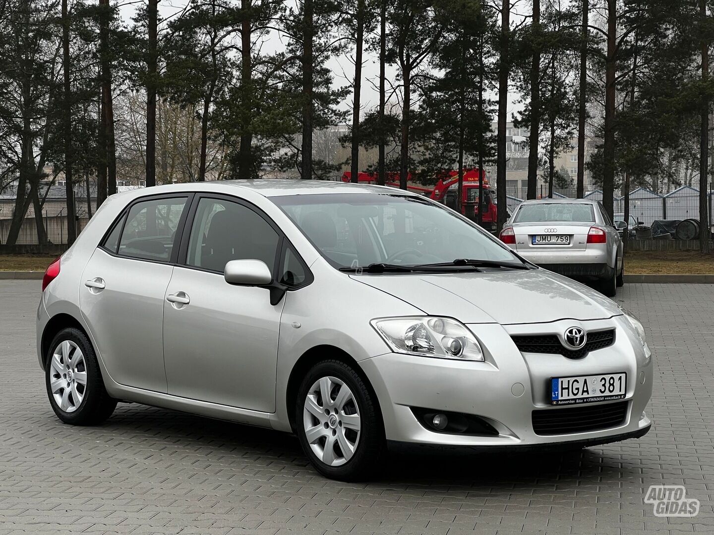 Toyota Auris 2007 y Hatchback