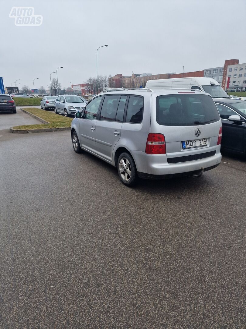 Volkswagen Touran 2006 m Universalas