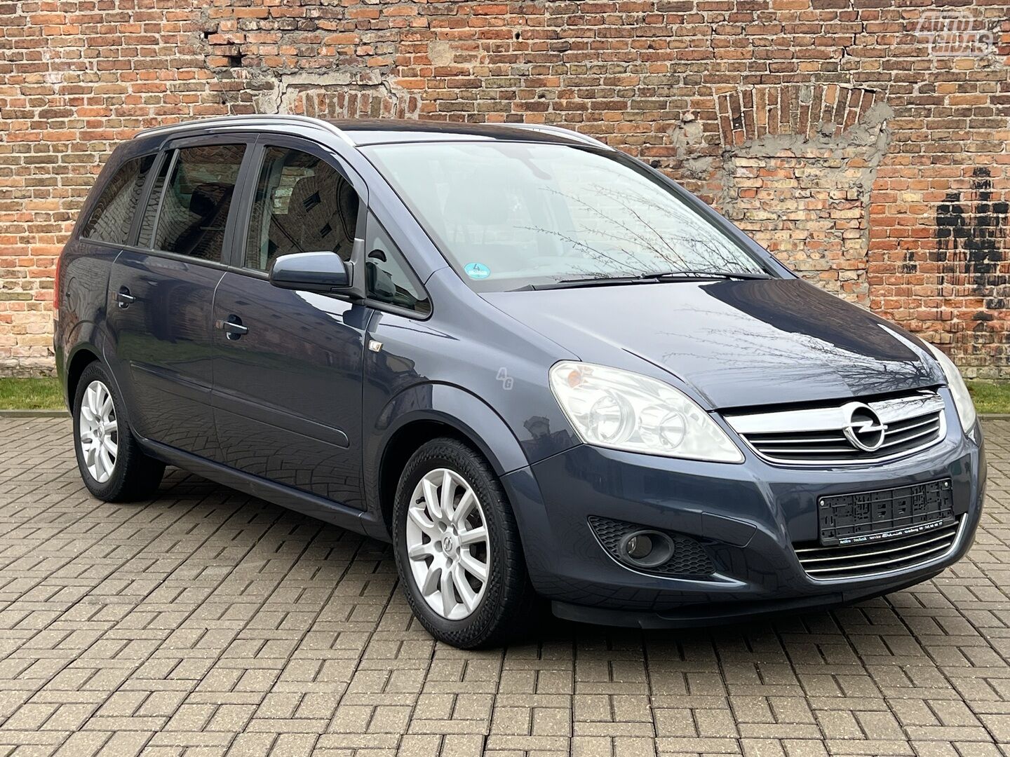 Opel Zafira 2008 m Vienatūris