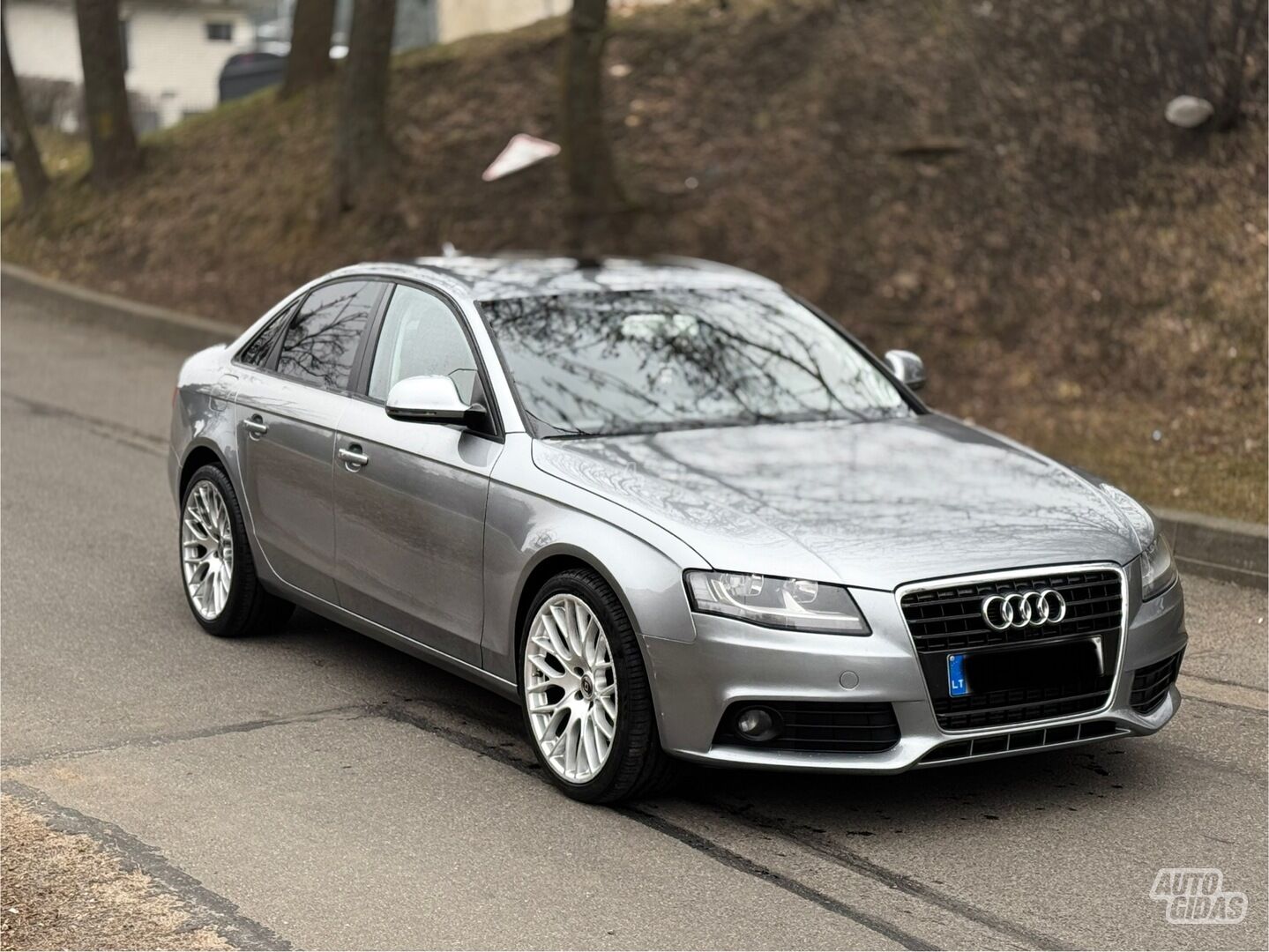 Audi A4 2010 г Седан