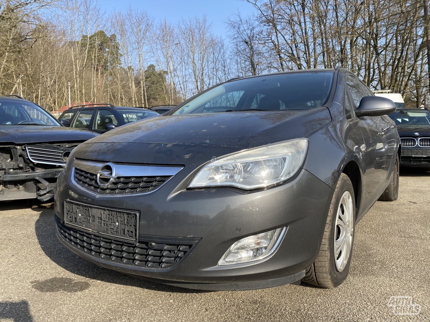 Opel Astra J 2011 г запчясти