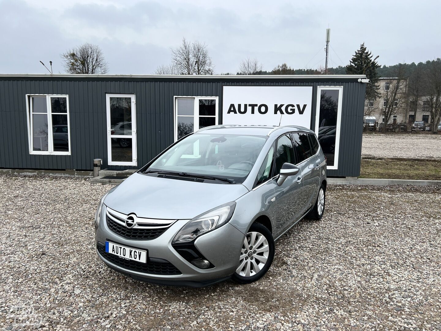 Opel Zafira Tourer 2012 y Van