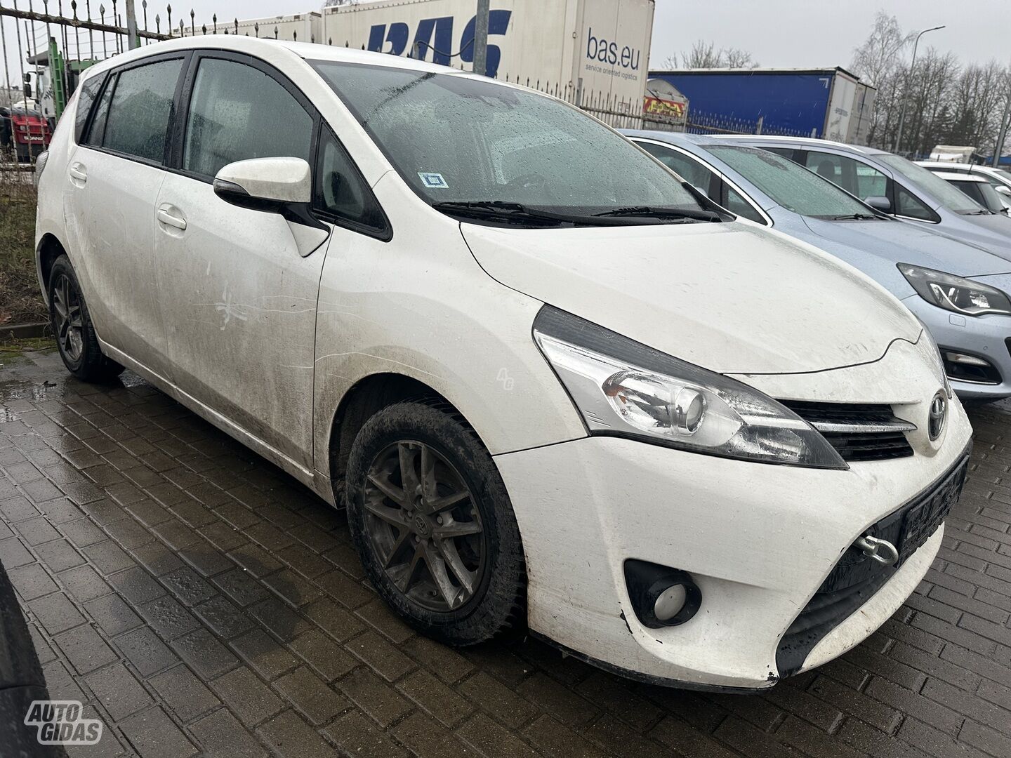 Toyota Corolla Verso 2016 y Van