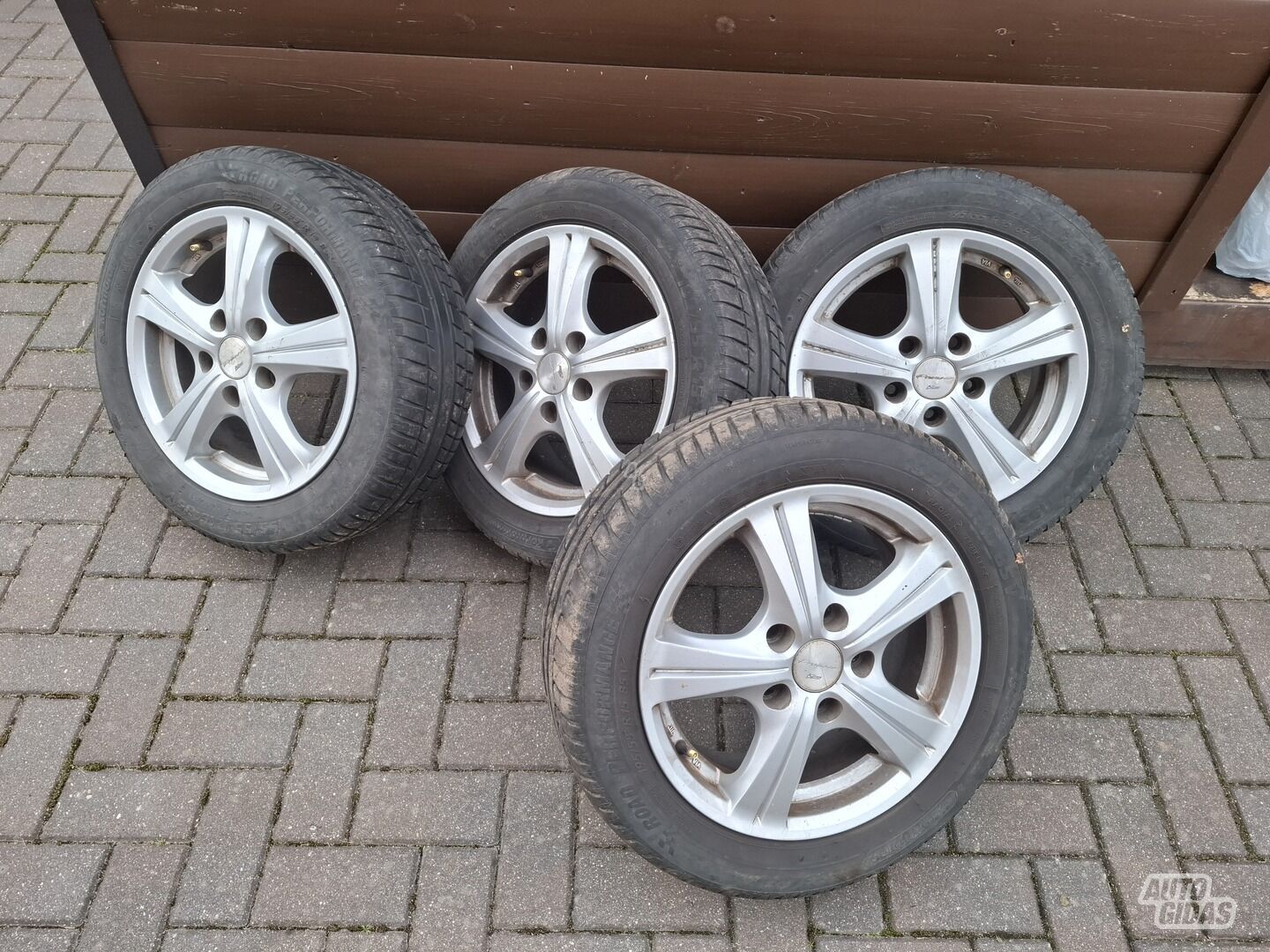 Light alloy R15 rims