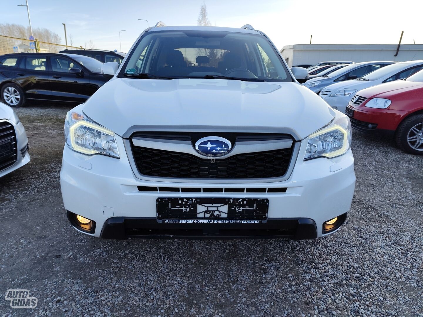 Subaru Forester 2015 y Off-road / Crossover