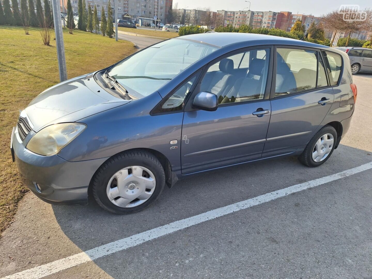 Toyota Corolla Verso 2003 y Van