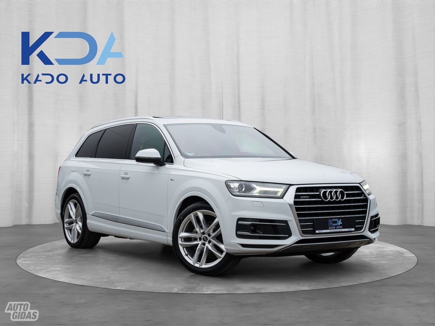 Audi Q7 2016 y Off-road / Crossover