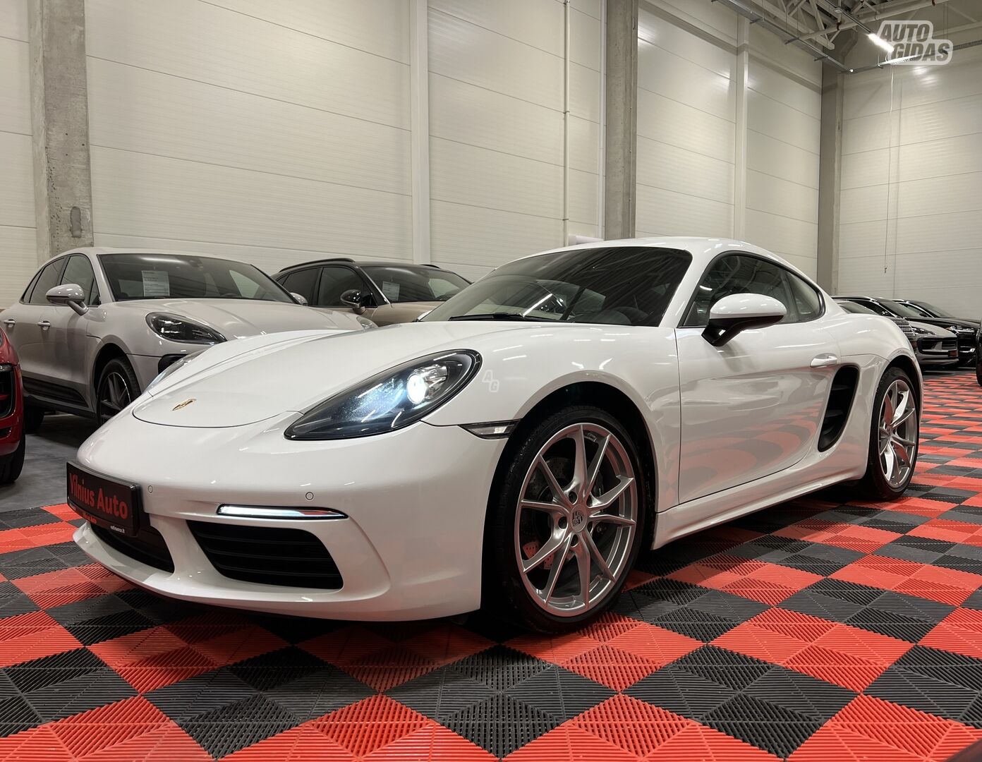 Porsche Cayman 2018 m Coupe