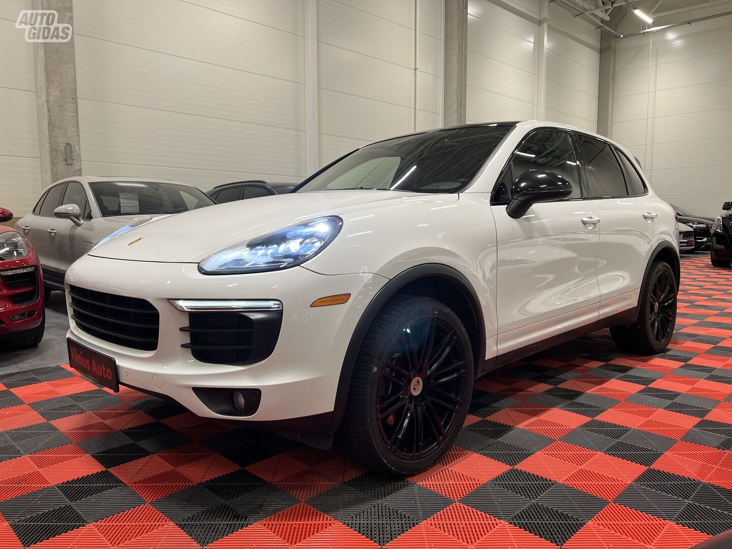 Porsche Cayenne 2016 m Visureigis / Krosoveris