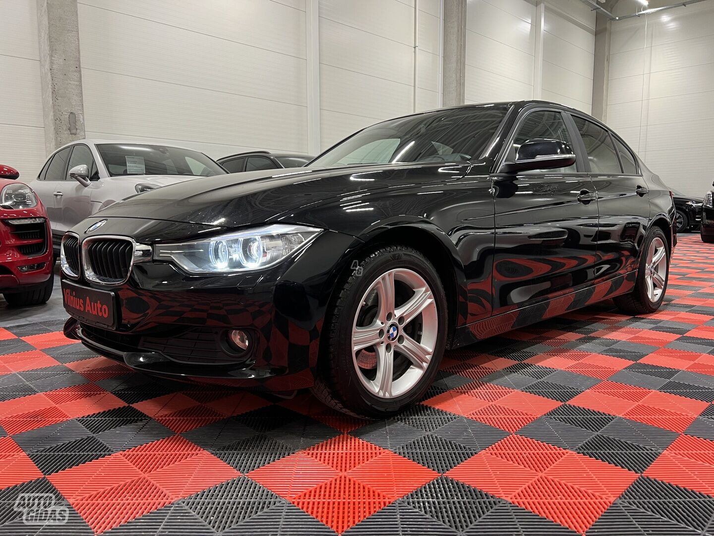 Bmw 320 2015 y Sedan