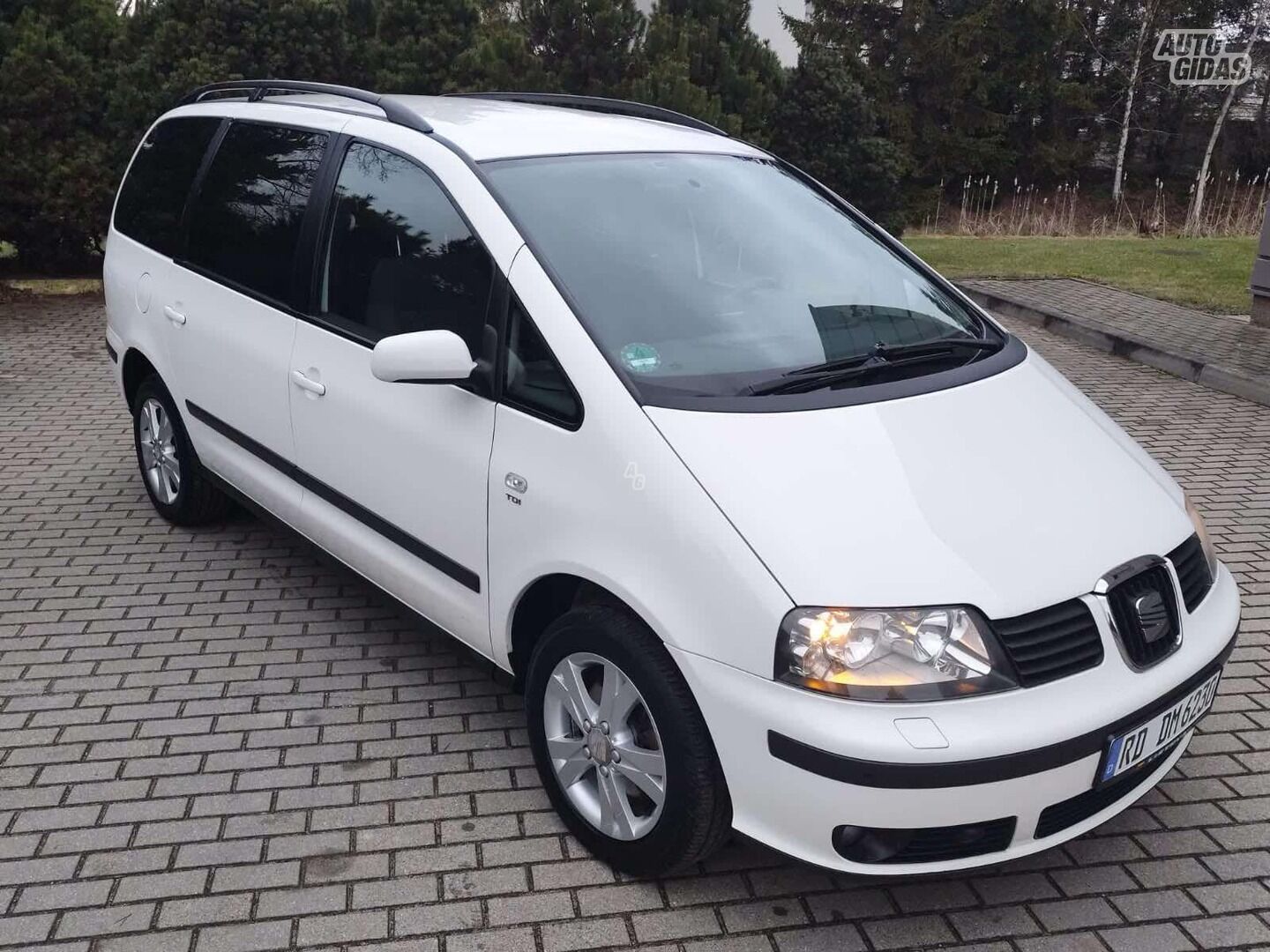 Seat Alhambra 2009 г Минивэн