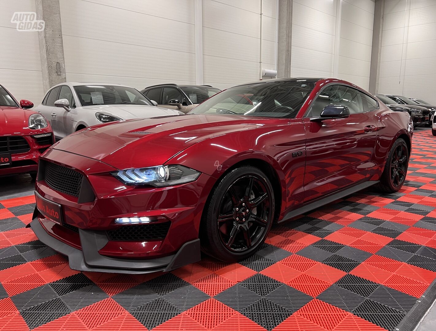 Ford Mustang 2019 г Купе