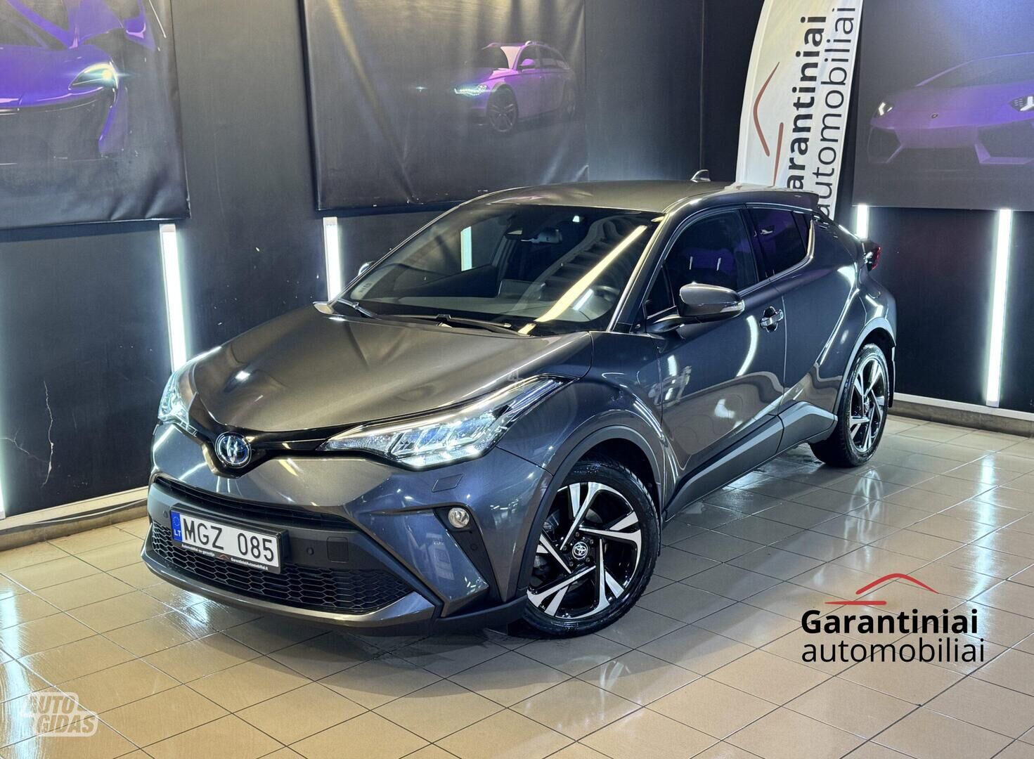 Toyota C-HR 2022 г Внедорожник / Кроссовер