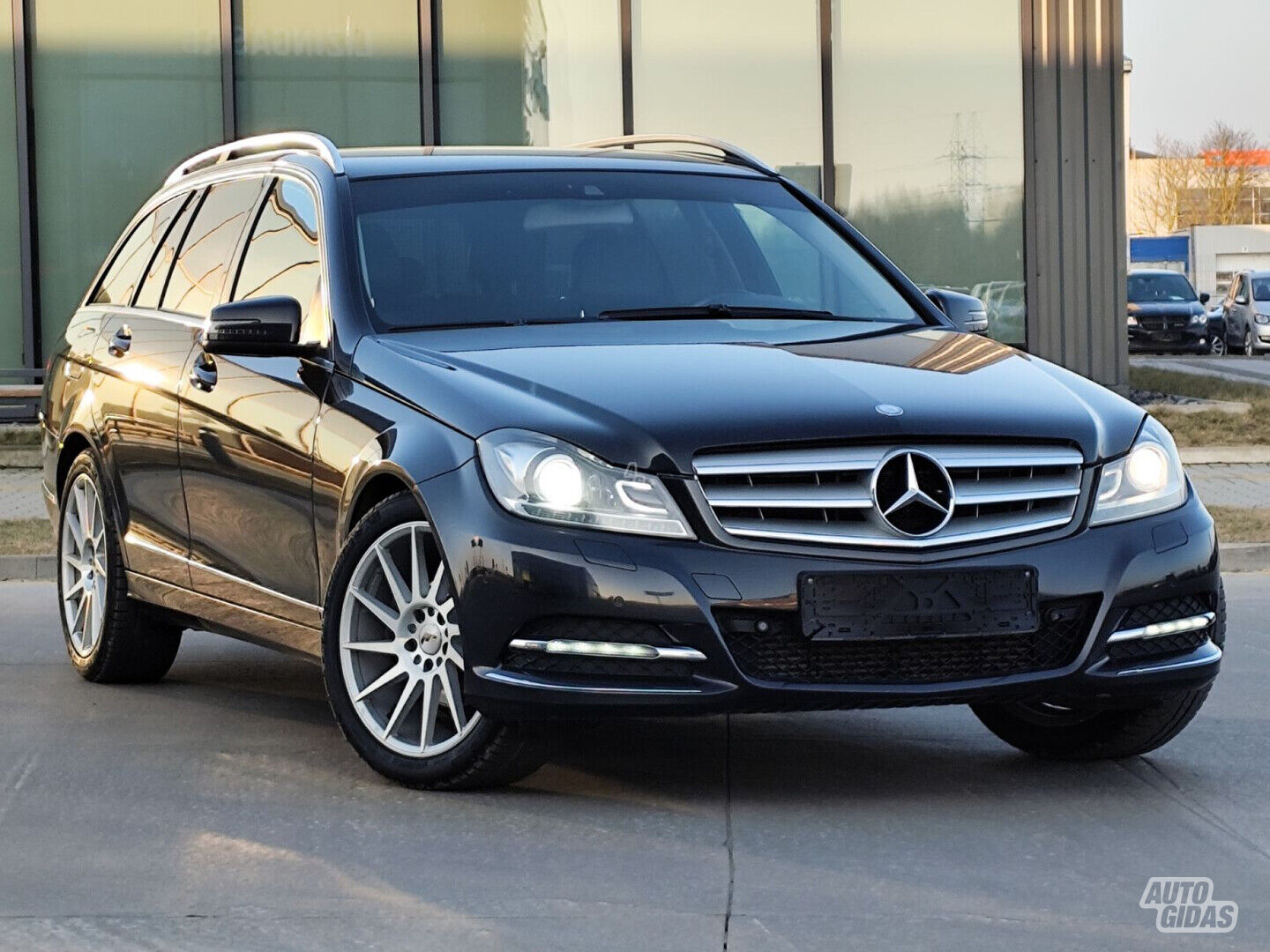 Mercedes-Benz 2013 г Универсал