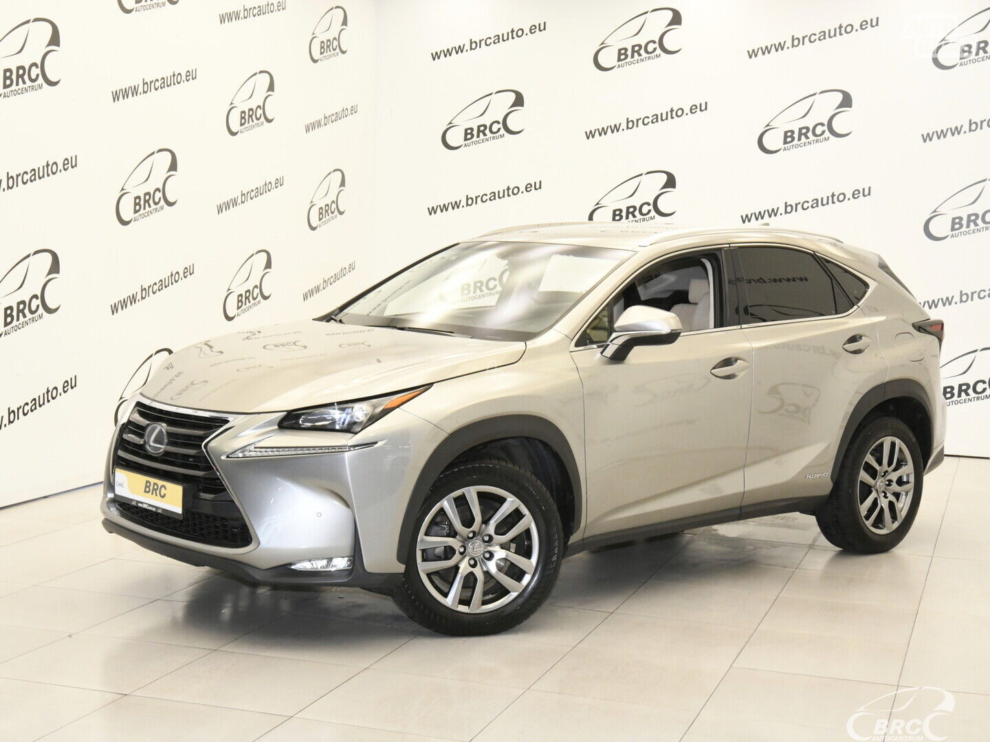 Lexus NX300h Hybrid 2014 y