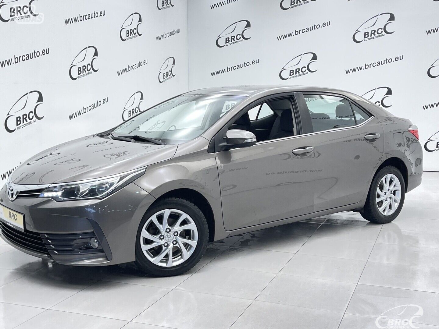 Toyota Corolla 1.6 Valvematic Activ 2016 m