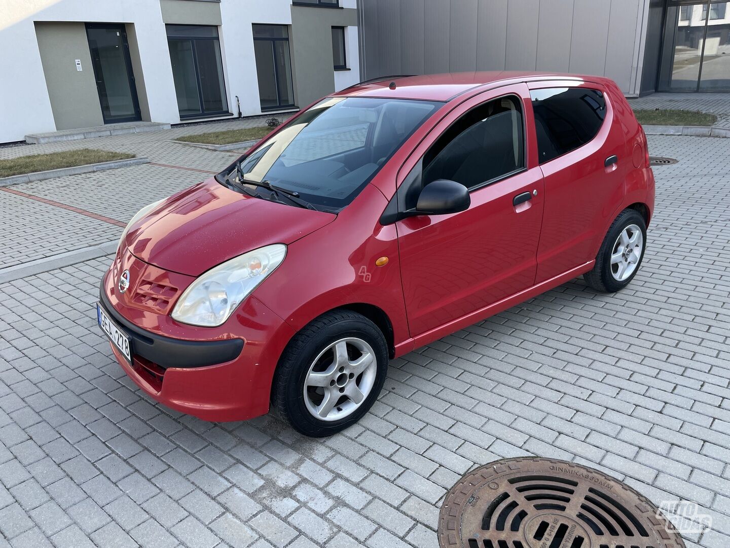 Nissan Pixo 2010 г Хэтчбек