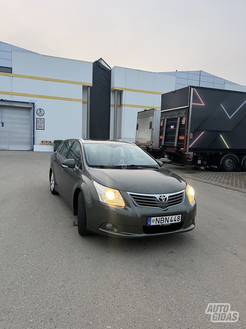 Toyota Avensis 2009 y Wagon