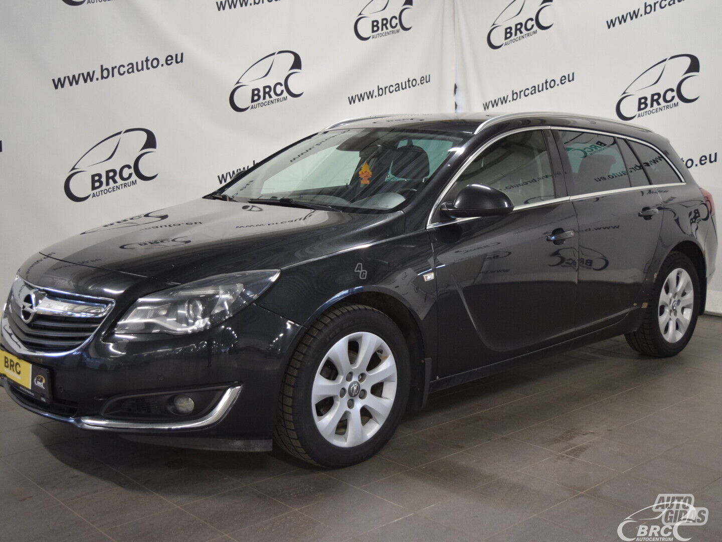 Opel Insignia Sports Tourer SW 2014 y