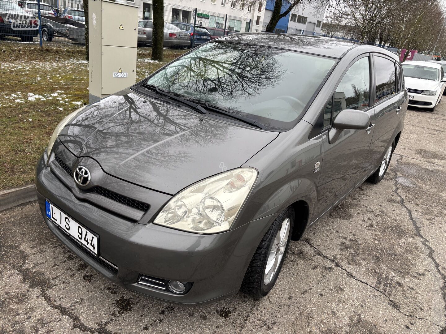 Toyota Corolla Verso 2004 y Van