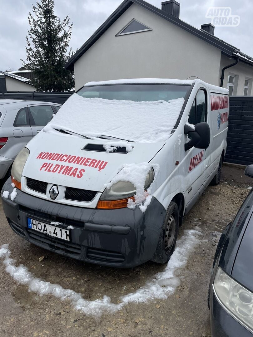 Renault Trafic 2002 г Грузовой микроавтобус