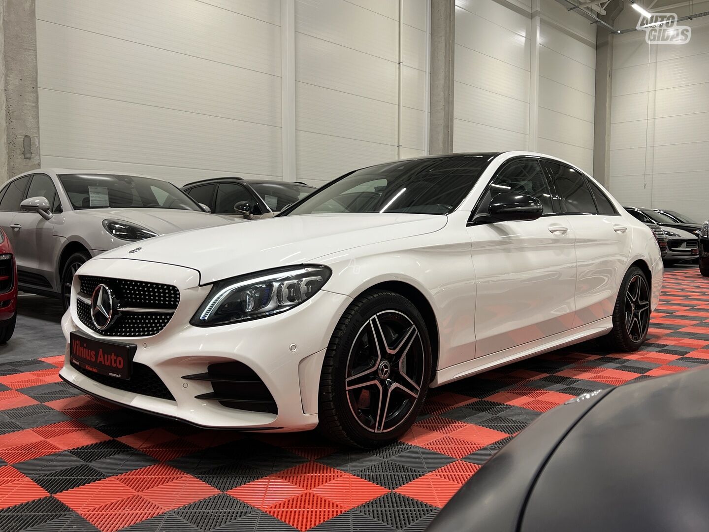 Mercedes-Benz C400 2019 г Седан