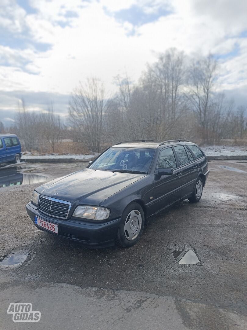 Mercedes-Benz C 200 1999 m Universalas