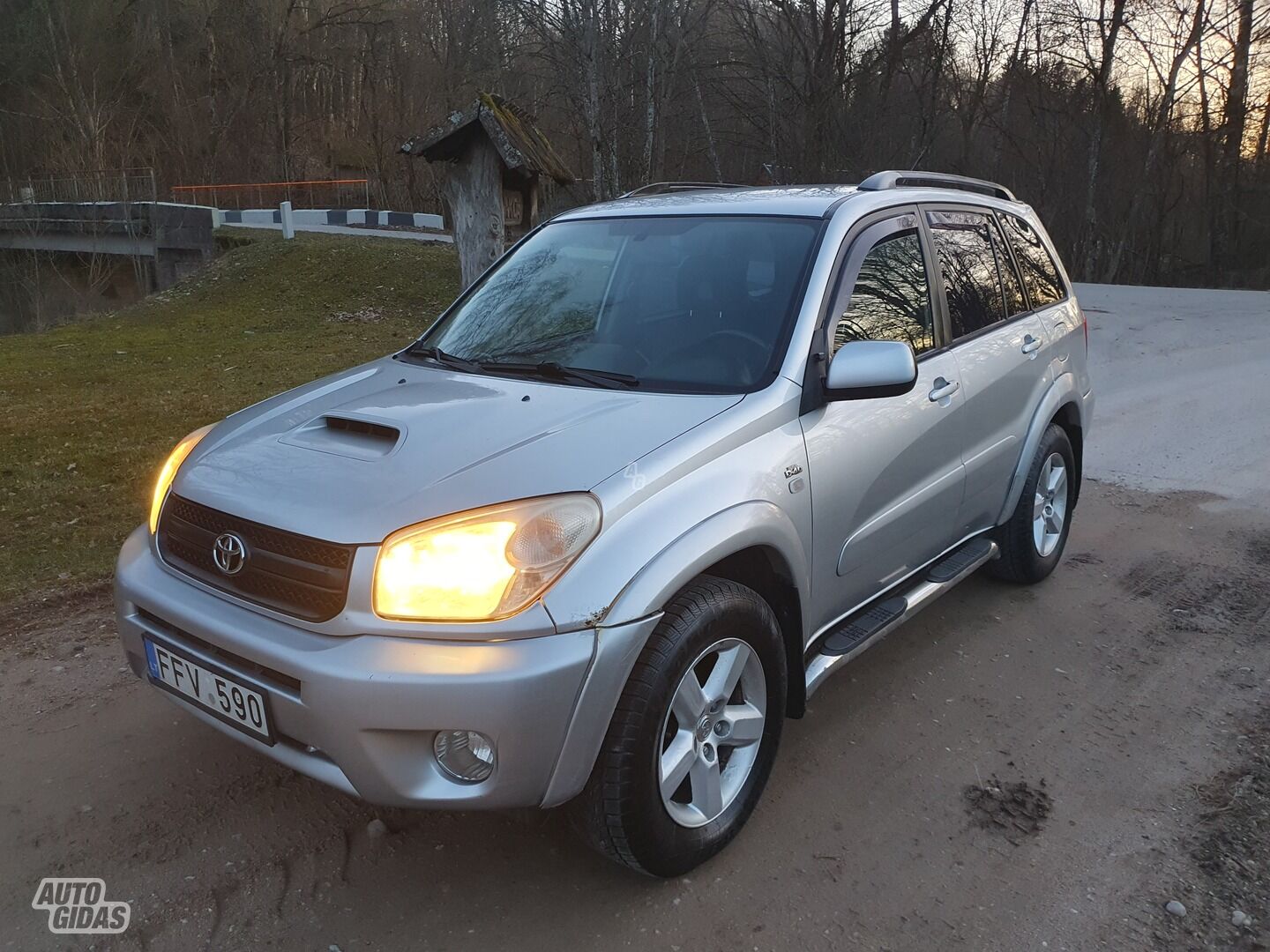 Toyota RAV4 2004 m Visureigis / Krosoveris