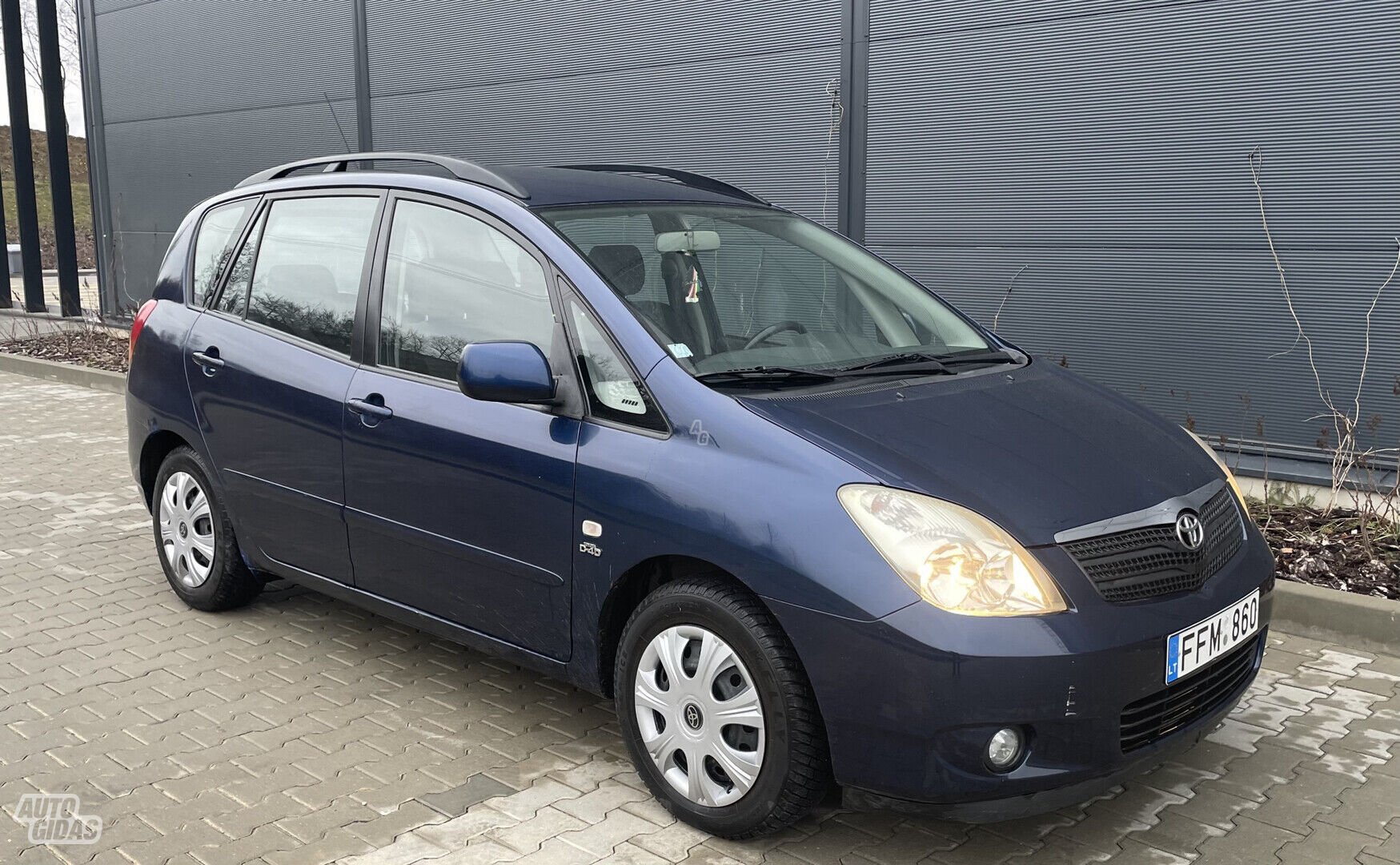 Toyota Corolla Verso 2003 y Van