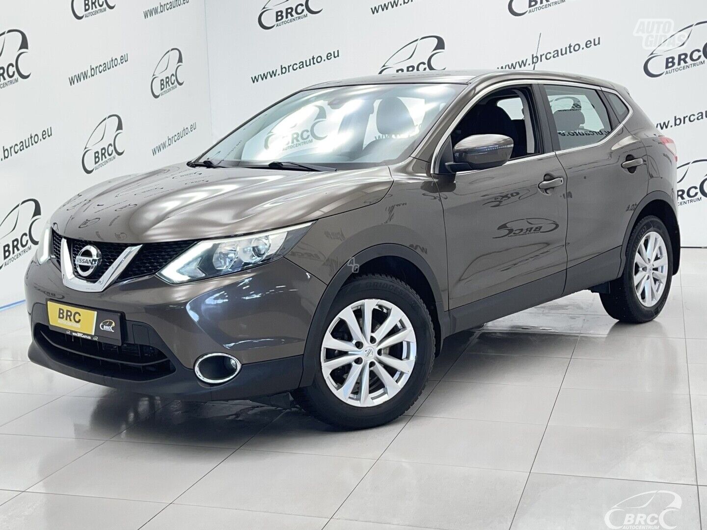 Nissan Qashqai 1.2 Visia Automatas 2015 y