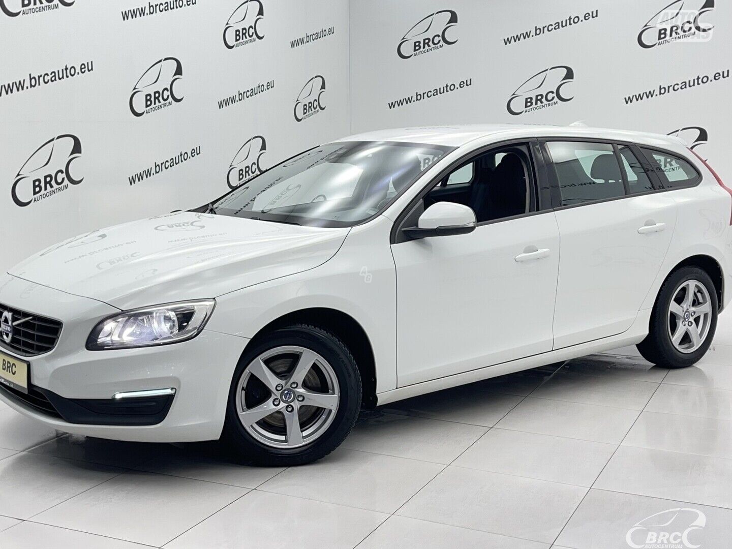 Volvo V60 2.0 D3 Automatas 2016 y