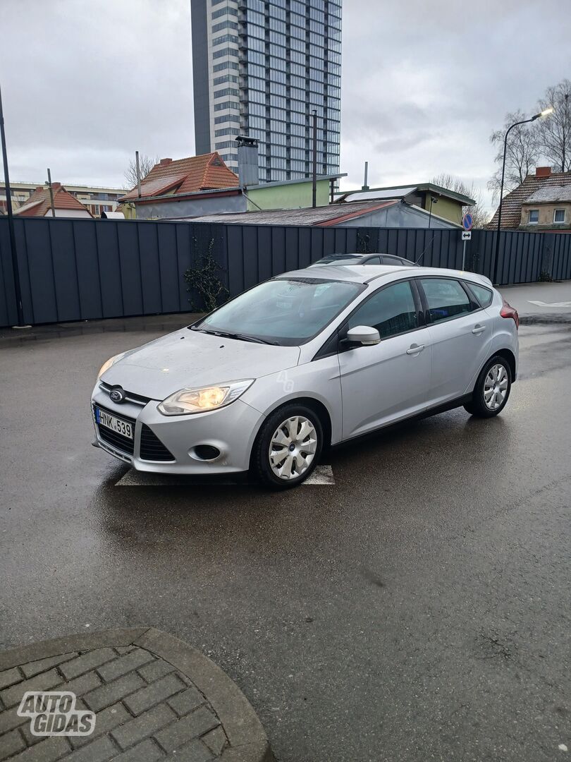 Ford Focus 2012 y Hatchback