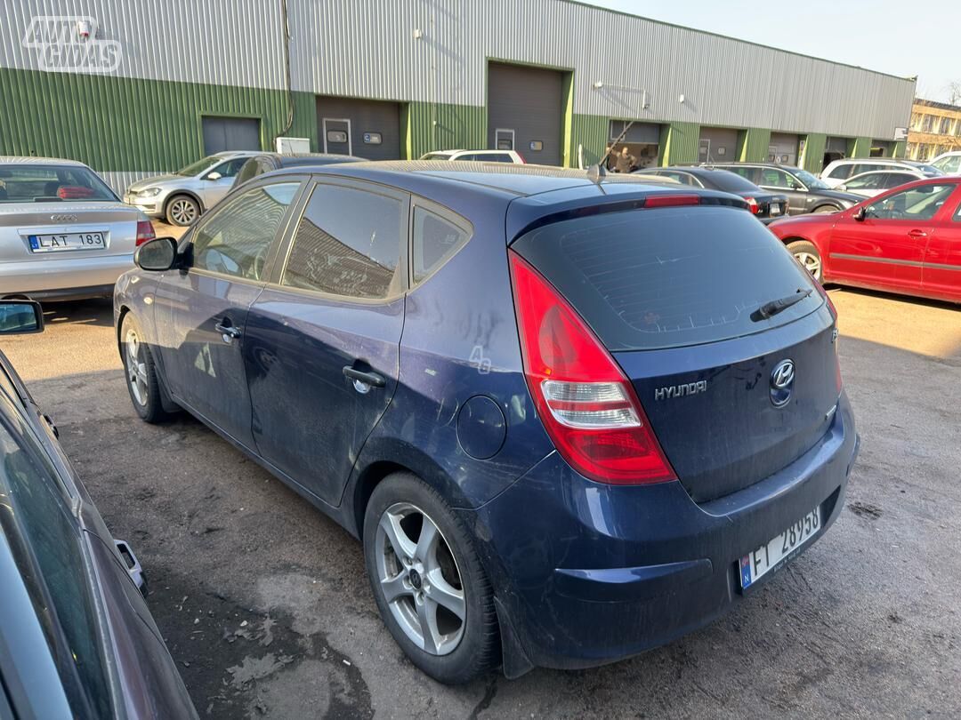 Hyundai i30 2010 г Хэтчбек