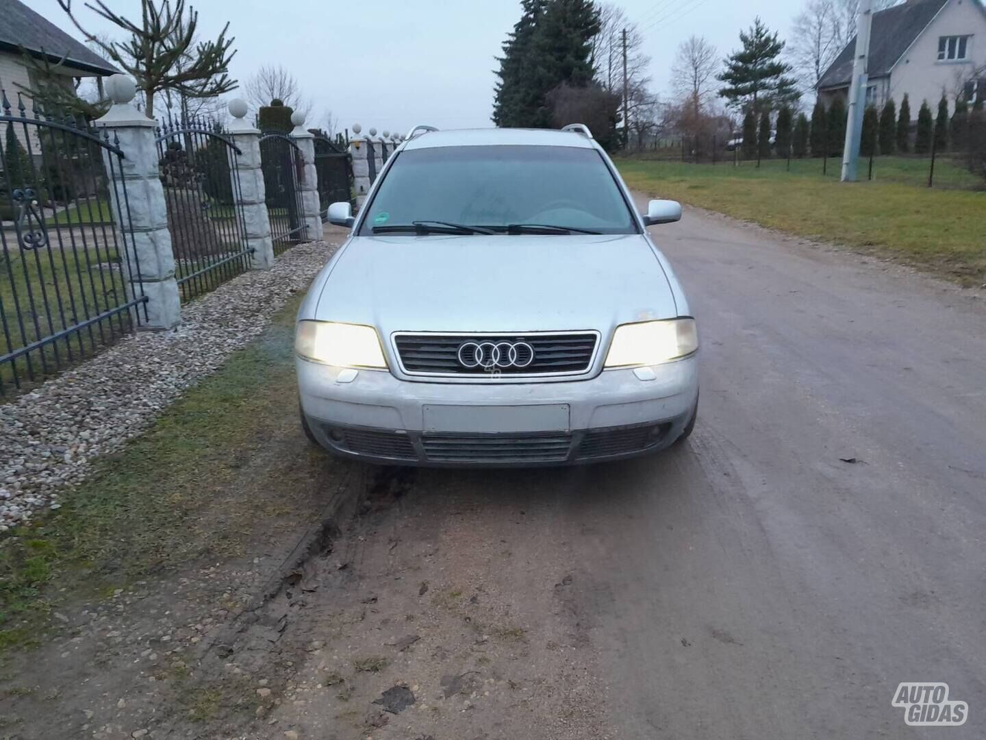 Audi A6 C5 2000 y parts