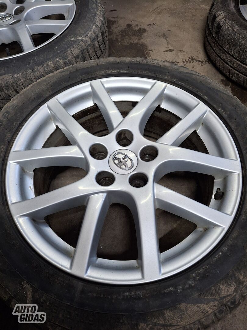 Toyota light alloy R17 rims