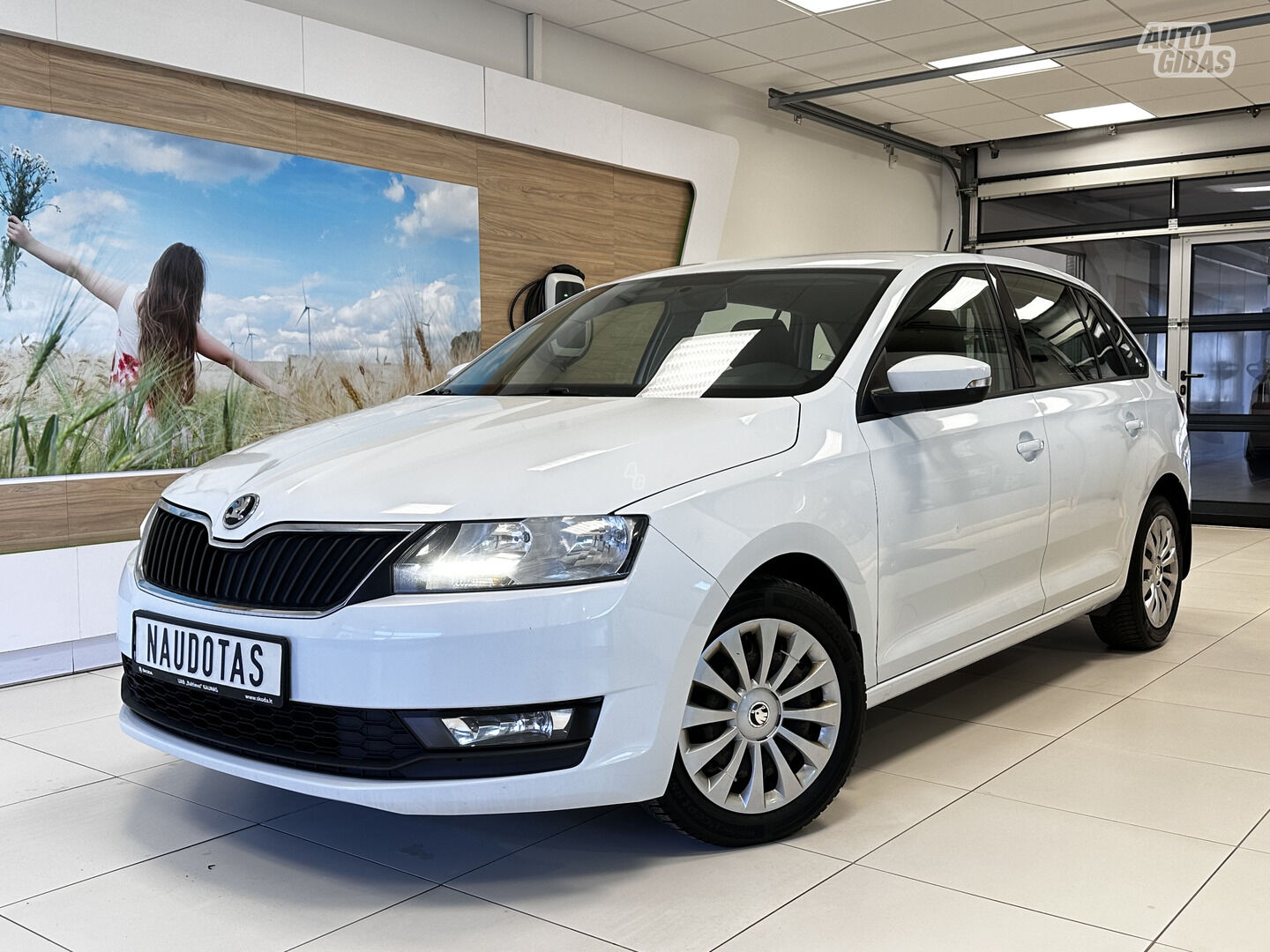 Skoda RAPID 2018 y Hatchback