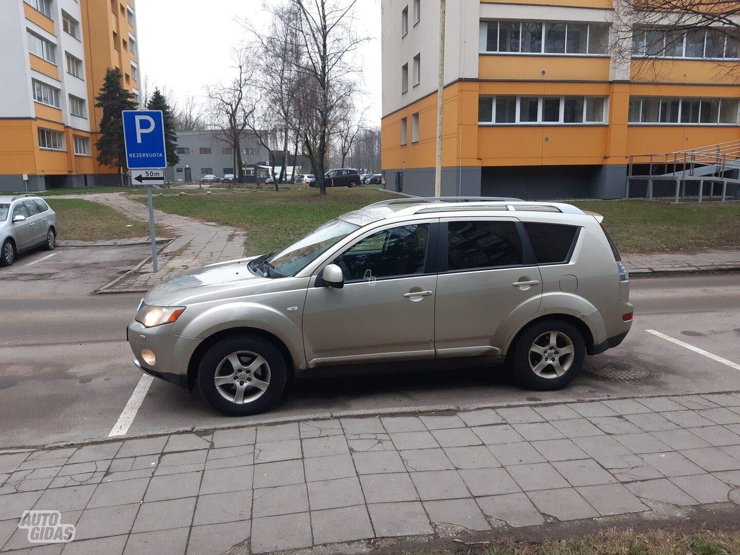 Mitsubishi Outlander 2008 y Off-road / Crossover