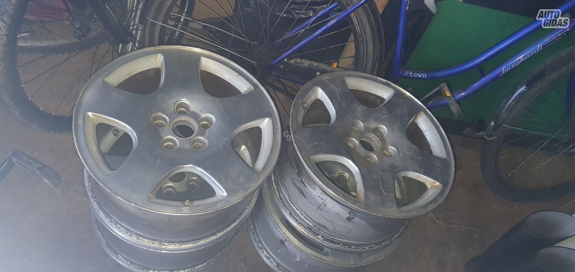 Light alloy R17 rims