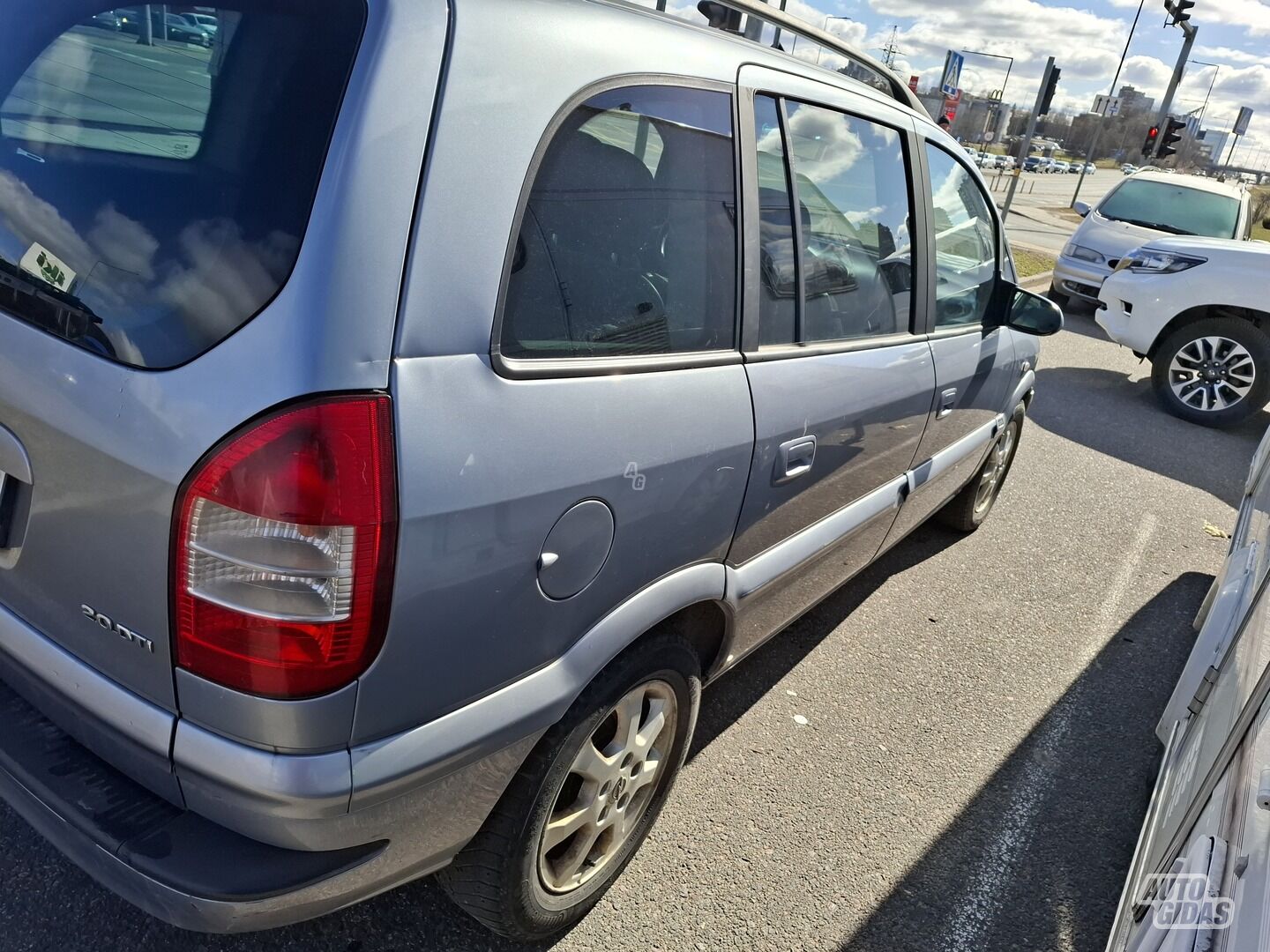 Opel Zafira 2005 y Hatchback