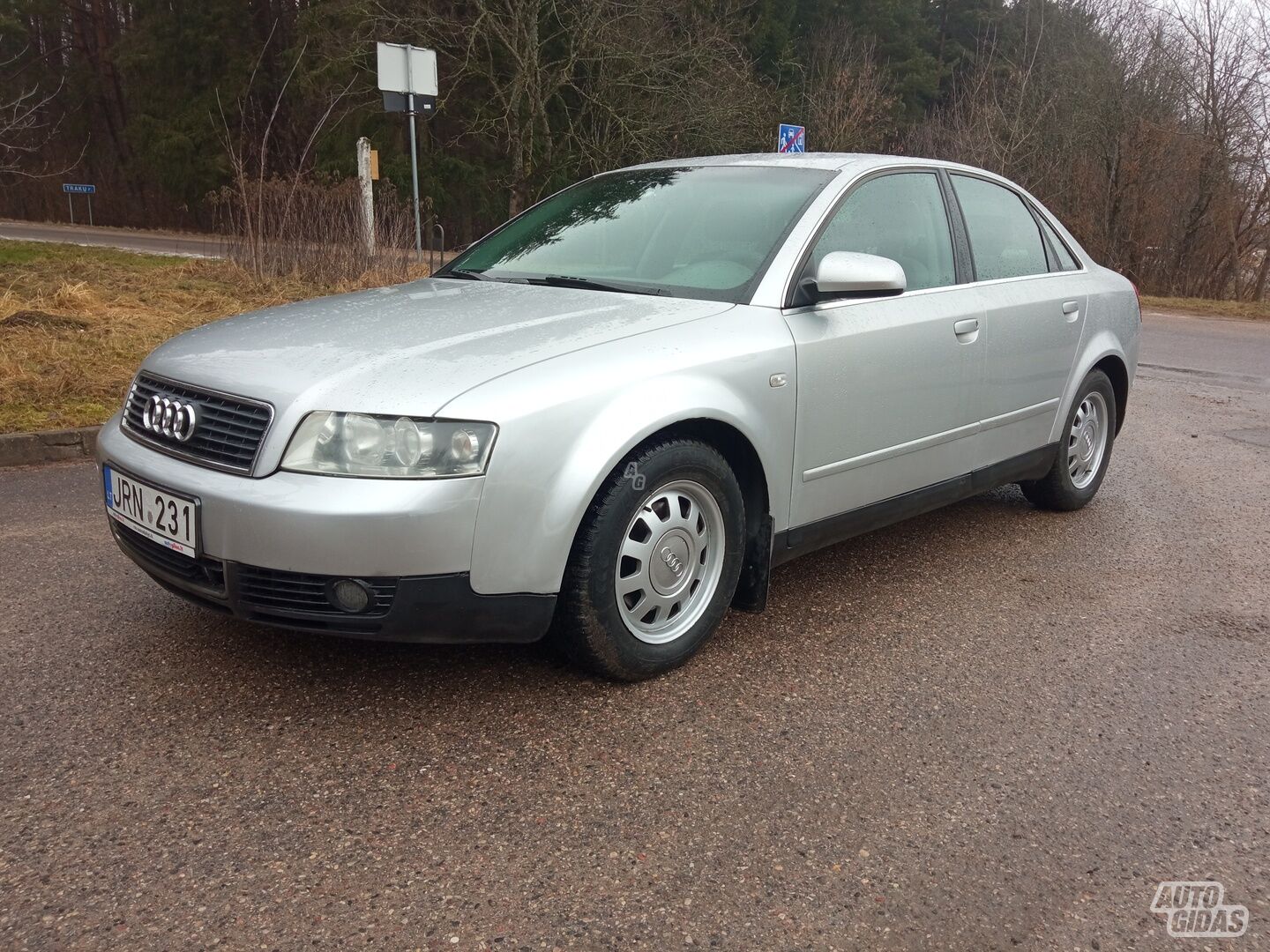 Audi A4 2000 m Sedanas