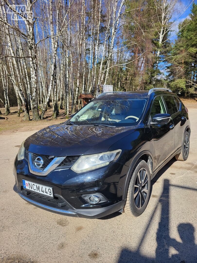 Nissan X-Trail 2015 y Off-road / Crossover