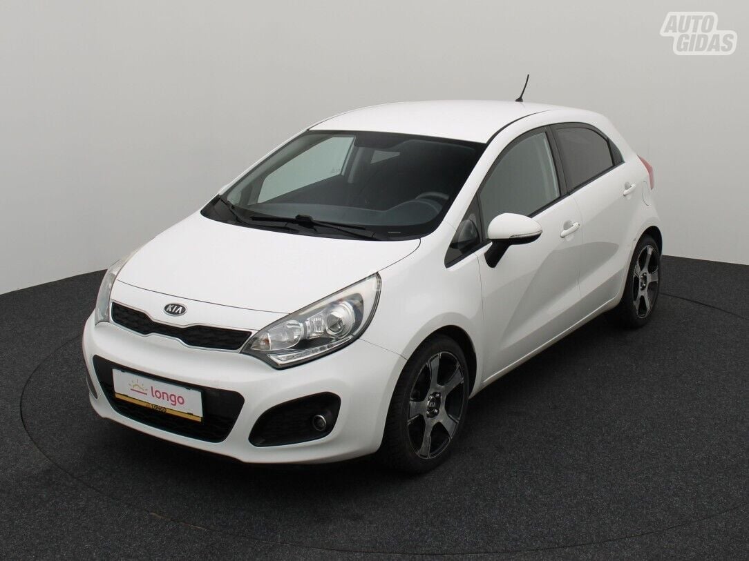 Kia Rio 2012 г Хэтчбек