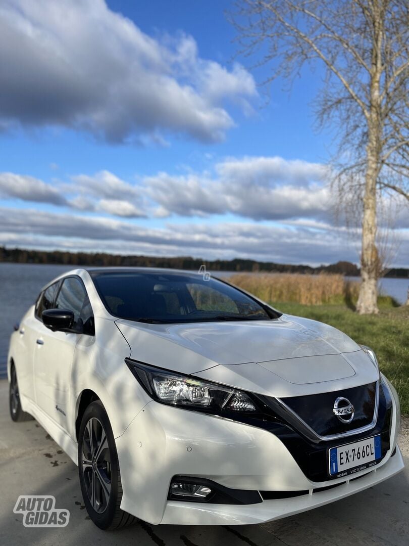 Nissan Leaf 2018 m Hečbekas