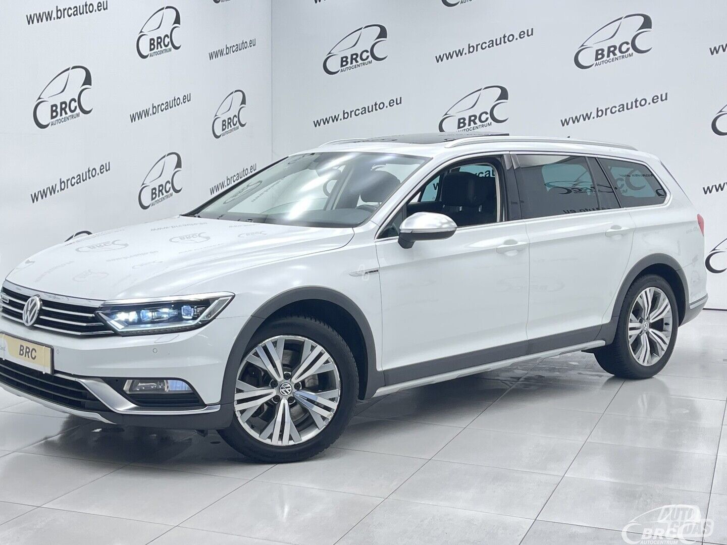 Volkswagen Passat Alltrack 2.0 TDI 4Motion Auto 2018 г