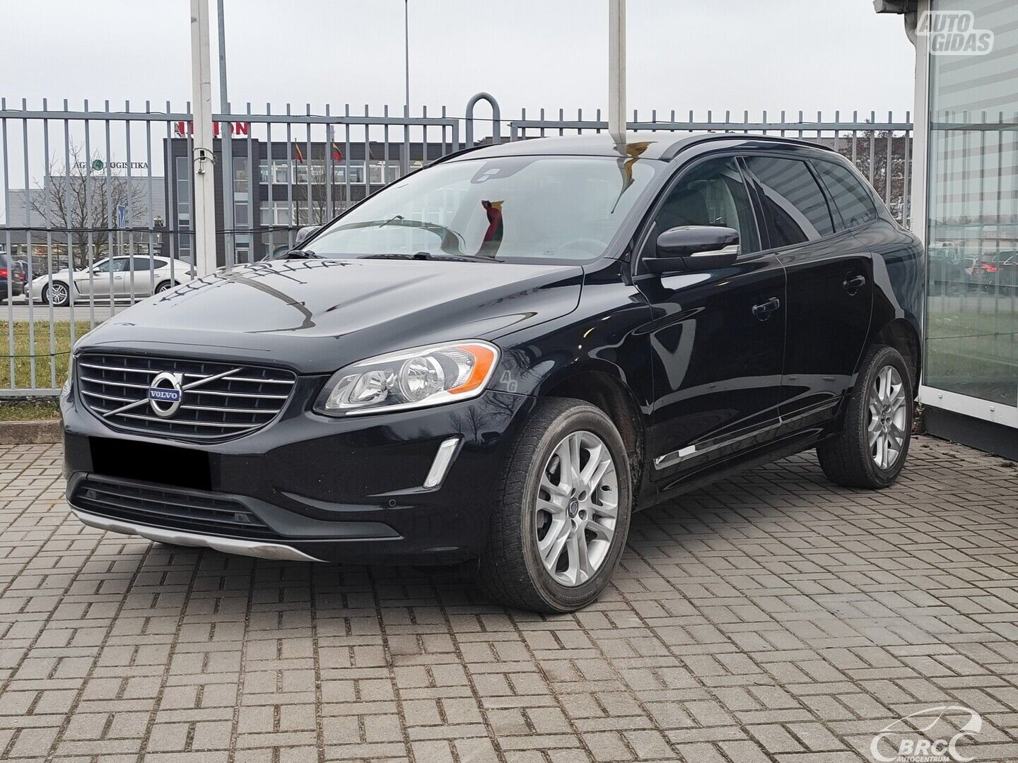 Volvo XC 60 T5 Automatas 2016 y