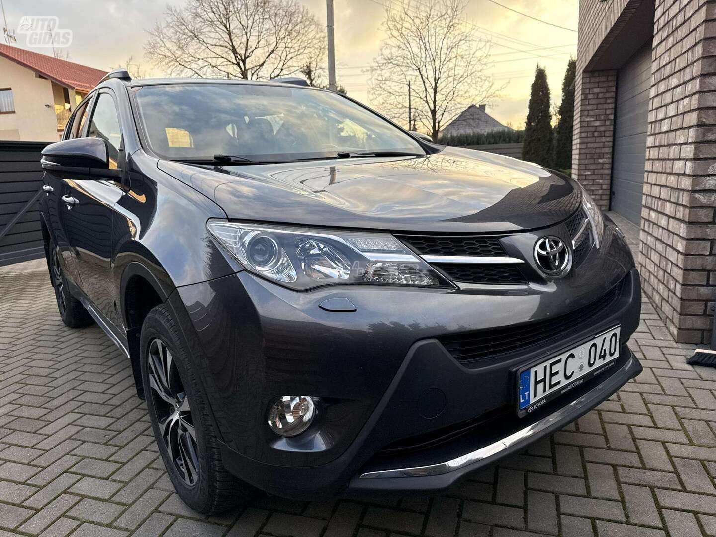 Toyota RAV4 VVT-i 2014 m