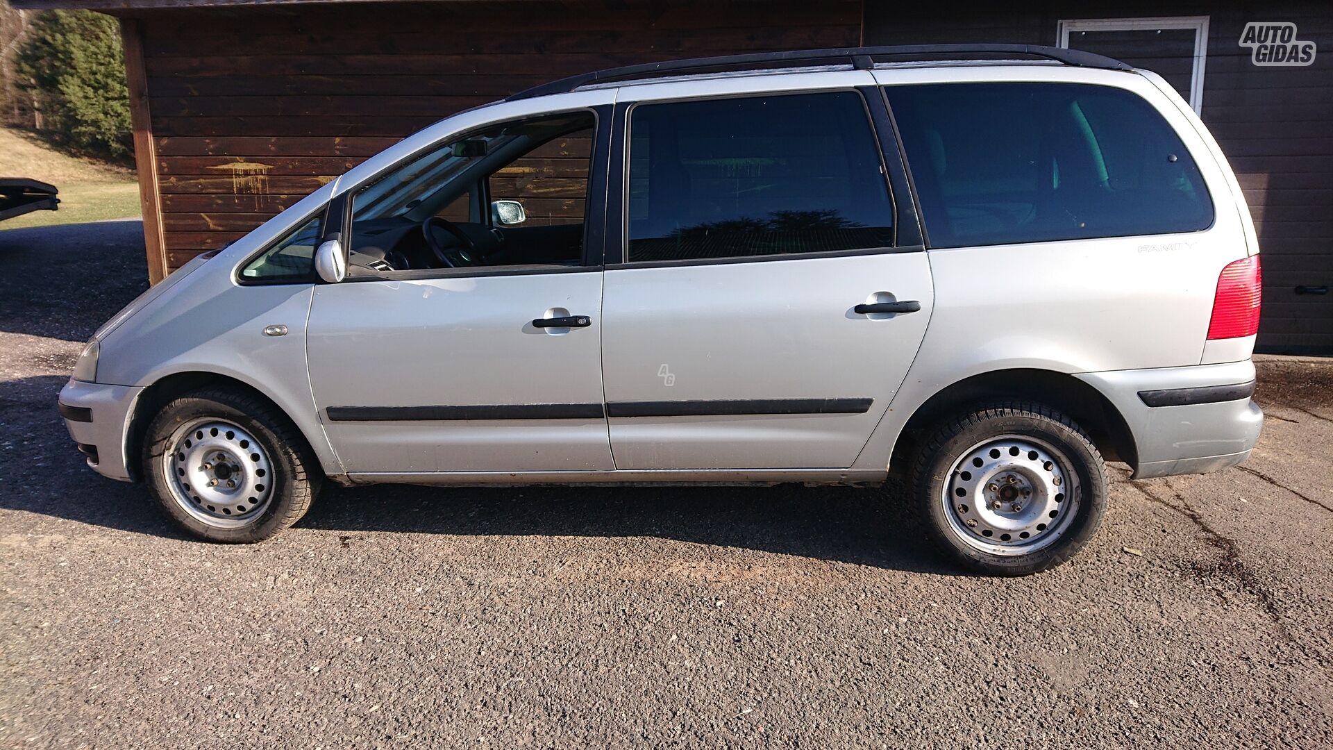 Volkswagen Sharan 2002 m dalys